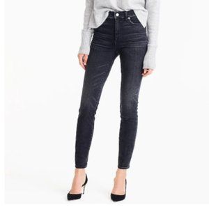 9" high-rise Toothpick Jean in Charcoal sz 28